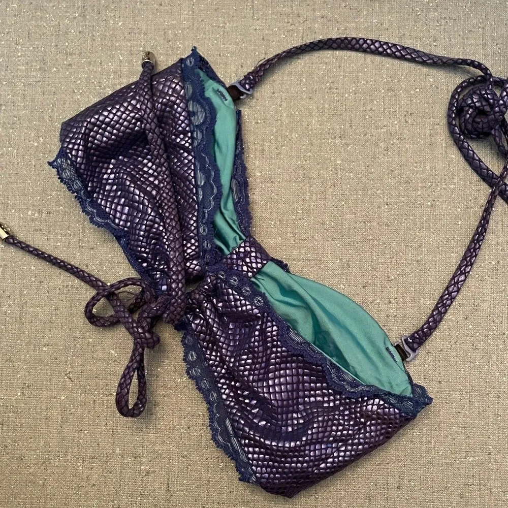 Beach Bunny Bandeau Bikini‎ Top